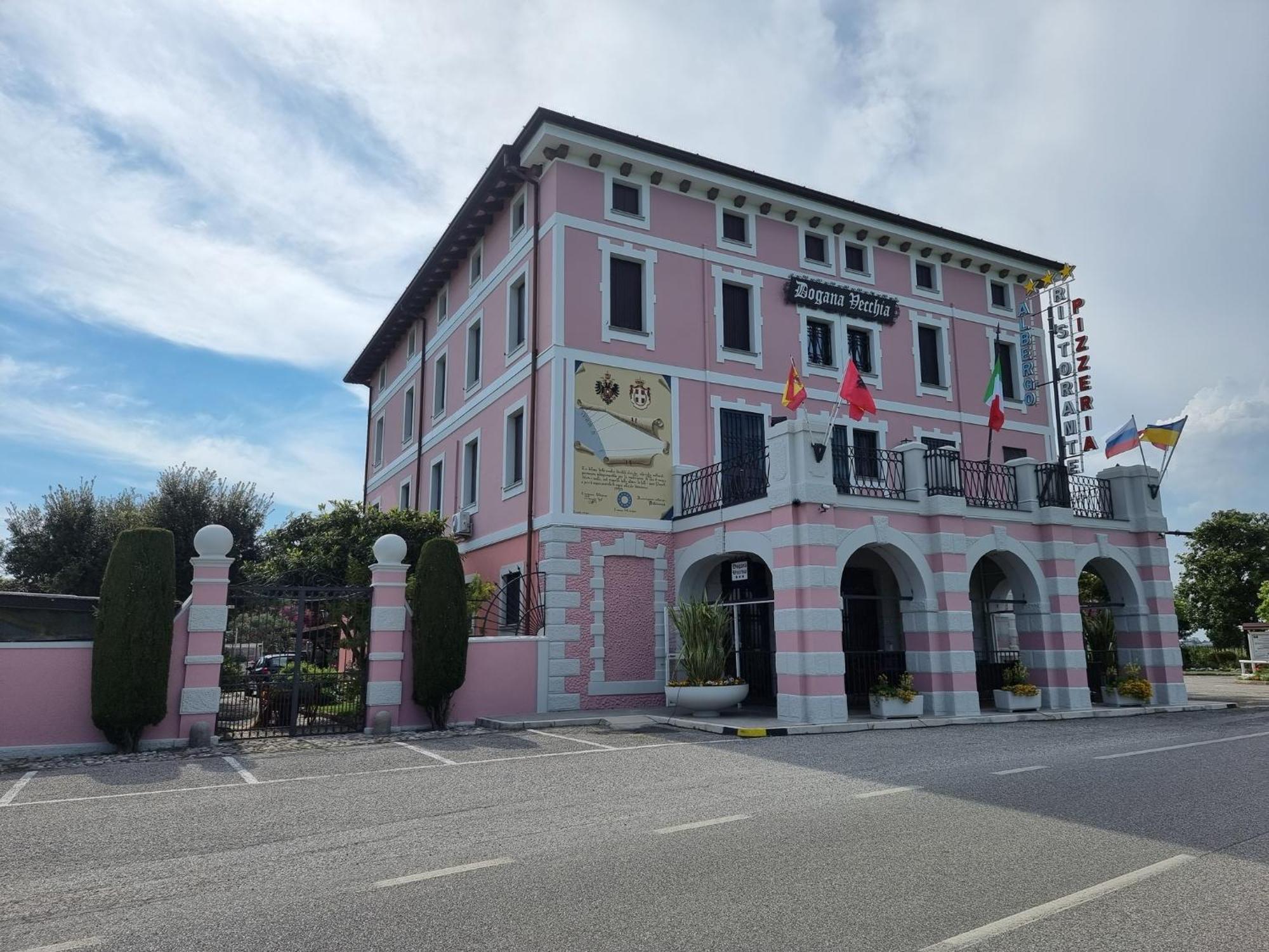 Dogana Vecchia - Hotel & Residence B&B Ristorante & Pizzeria Trivignano Udinese Ngoại thất bức ảnh